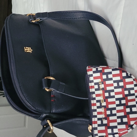 Navy purse - Picture 1 of 8